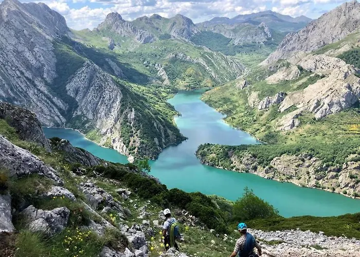 Piso En Picos De Europa - Licencia Vut-le-818 * Riaño